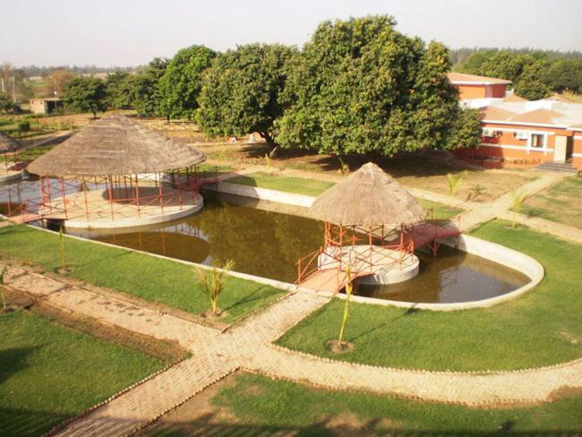 Aum Health Resort Vadodara Exterior photo
